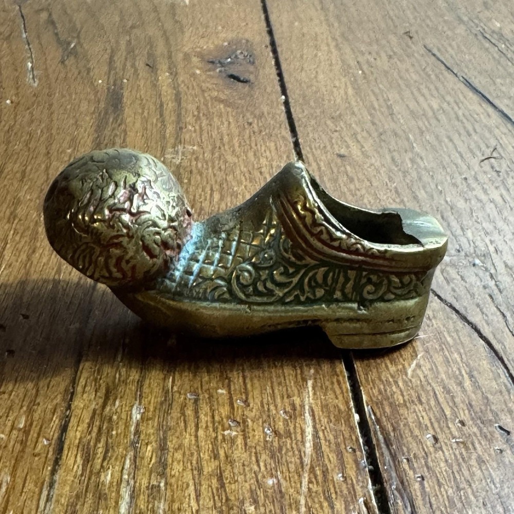 Vintage 1960s Solid Brass Ball Toe‎ Shoe Ashtray Ornate Carvings Art Decor